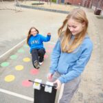Twister spil - Udendørs legetøj til skoler og institutioner